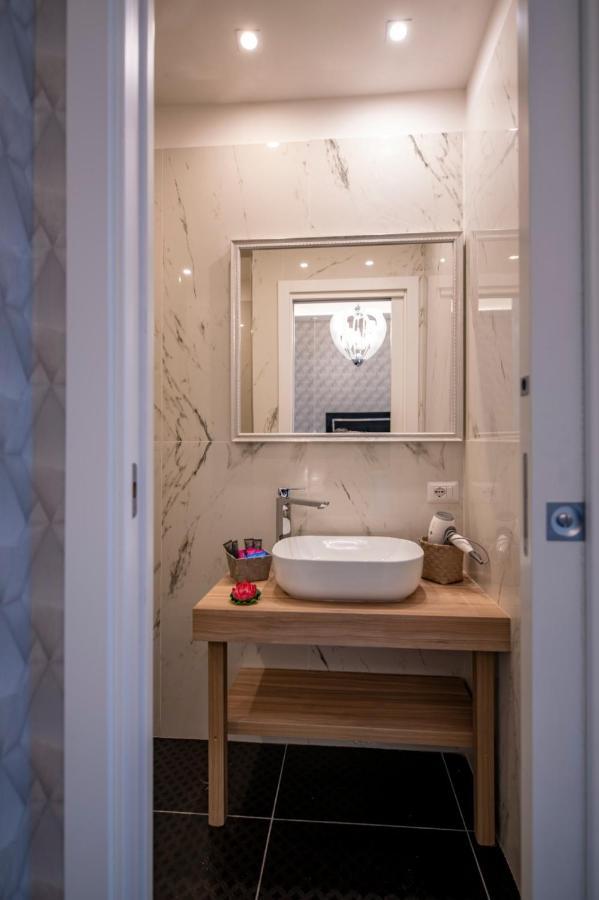 Luna Luxury Bed And Breakfast Neapel Exteriör bild